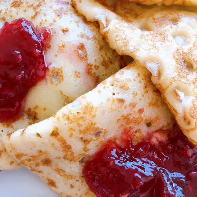 image of rose petal jam with pancakes