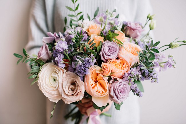 image of bouquet of open fresh roses how to force roses to open 