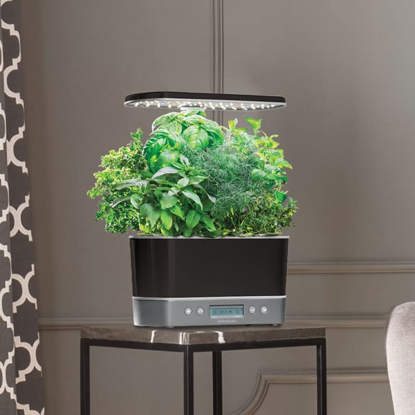 all-in-one indoor gardening system with LED